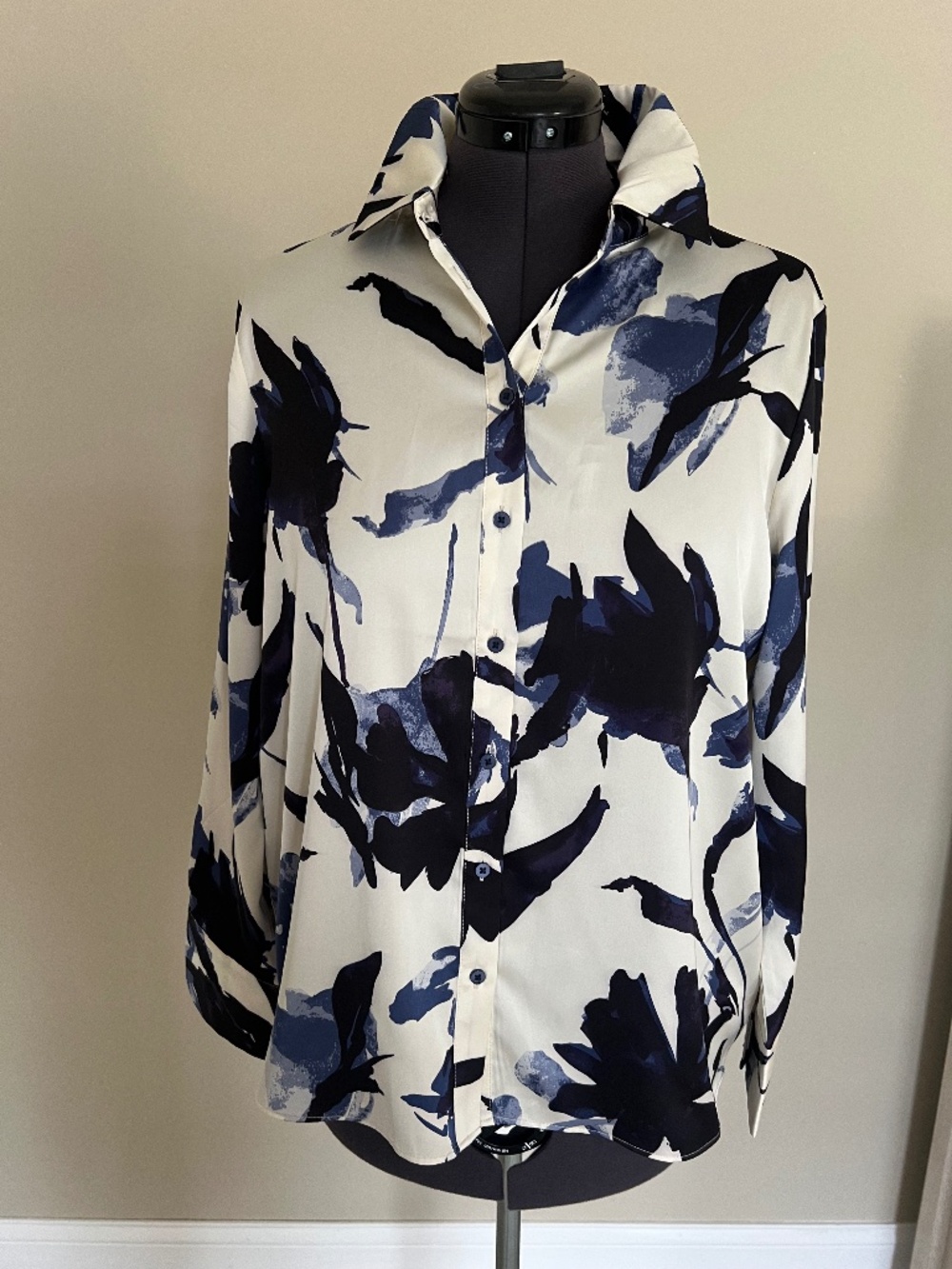 Maison d'Amelie Paris White/Blue Floral Womens Blouse Size L